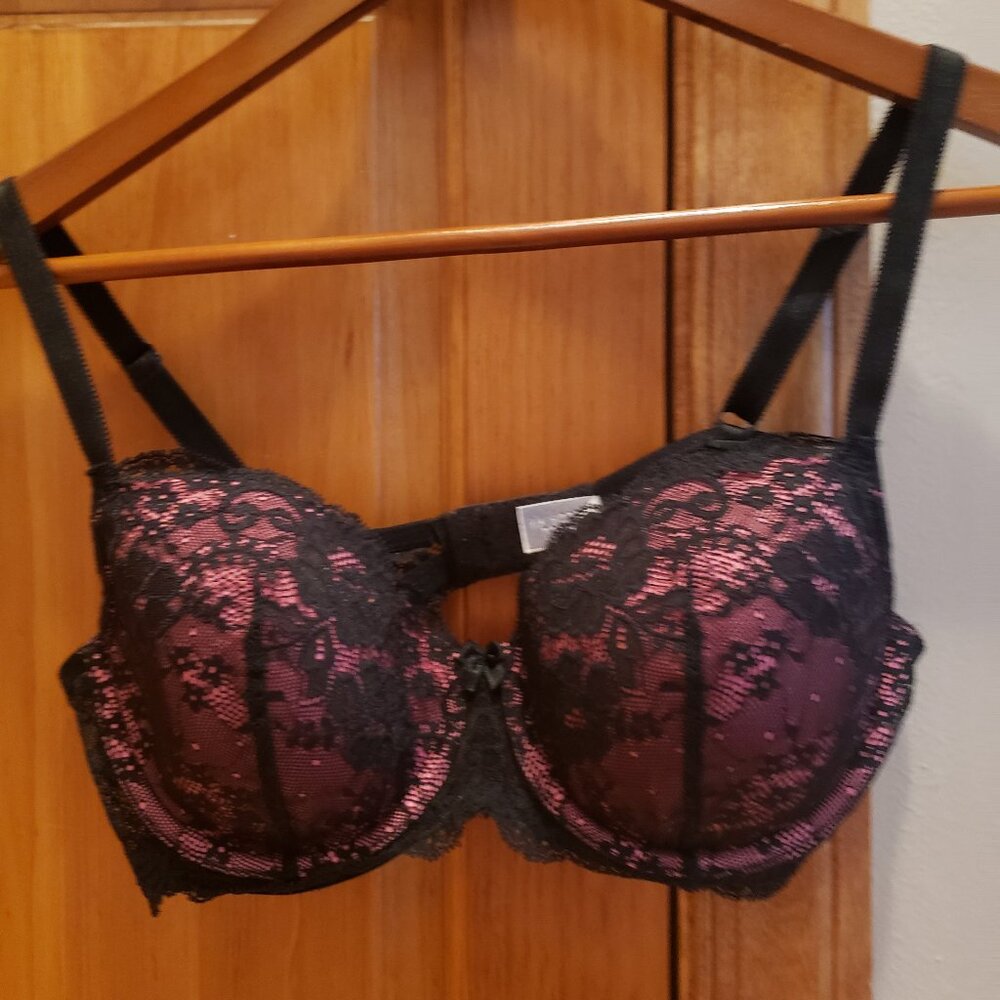 Victoria's Secret Dream Angels Pink and Black Lace Demi Bra 36C